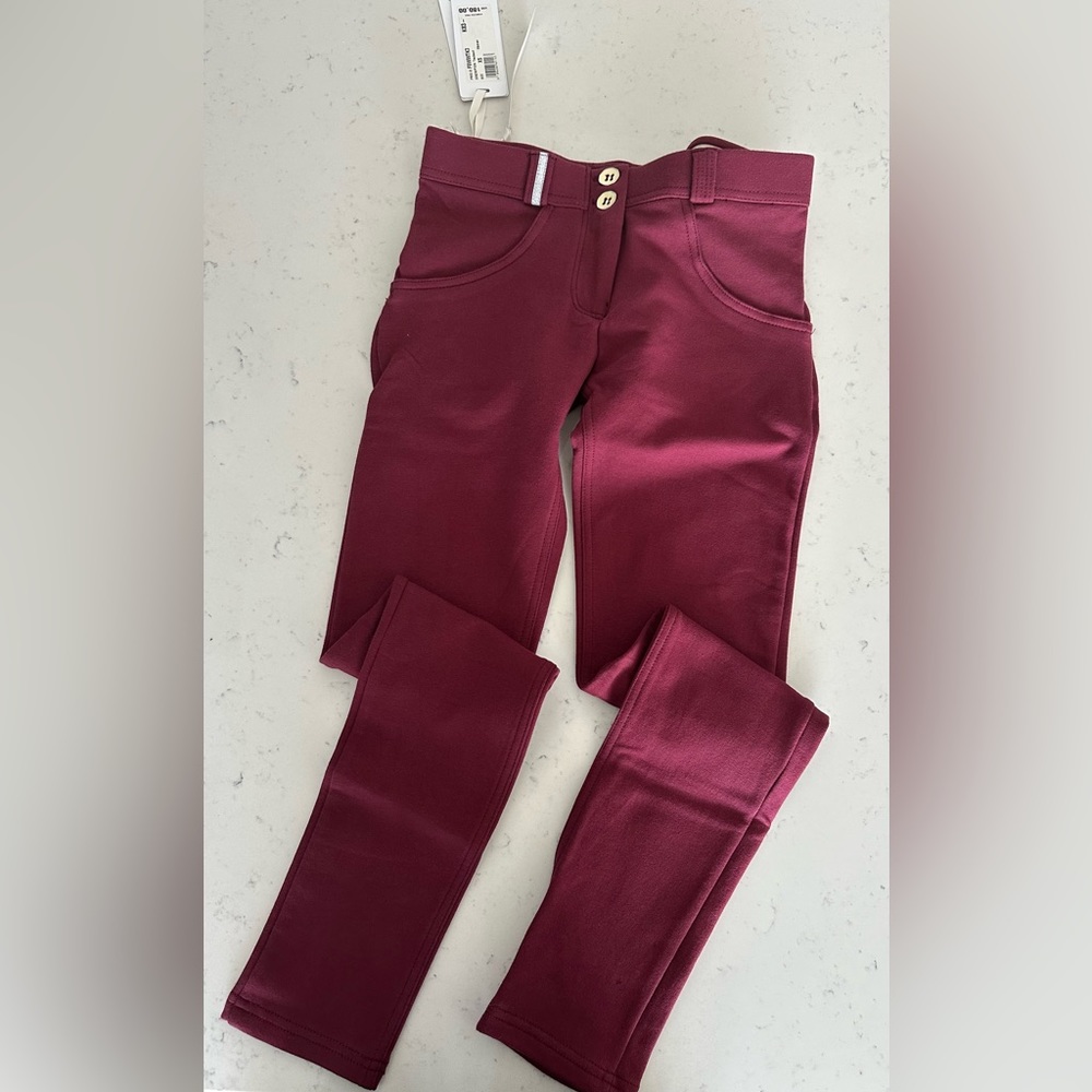 FREDDY XS PLUM/BURGUNDY COLOR   1 of a kind Legging